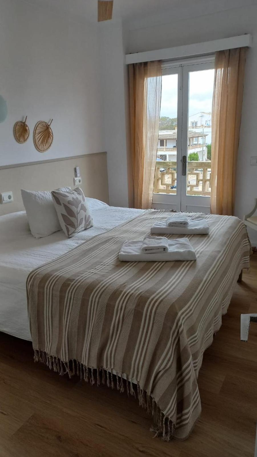 Apartamentos Can Salas Cala Figuera  Eksteriør billede